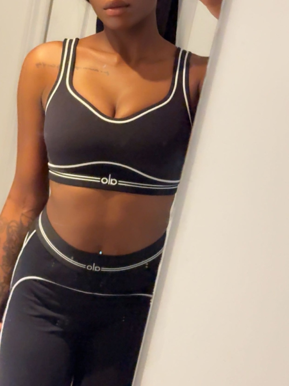 ALO Yoga Black Sports Bralette with White Piping